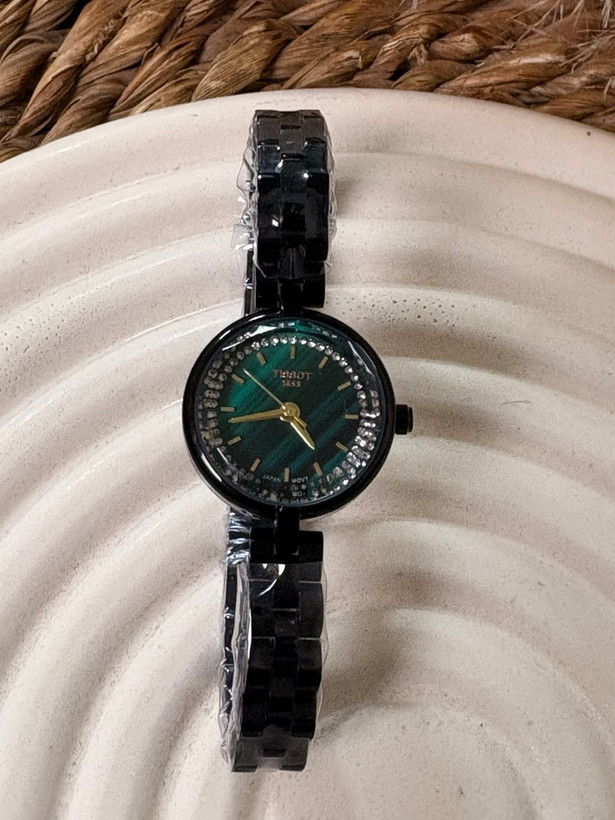 ساعت مچی زنانه تیسوت-TISSOT- ظریف و صفحه سبز